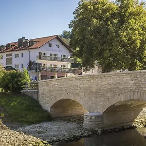 Gasthof Raffelsteiner Hof **